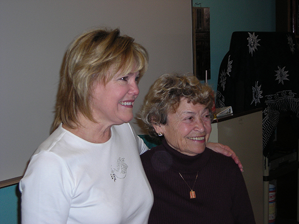 Valerie & Helen 600x450